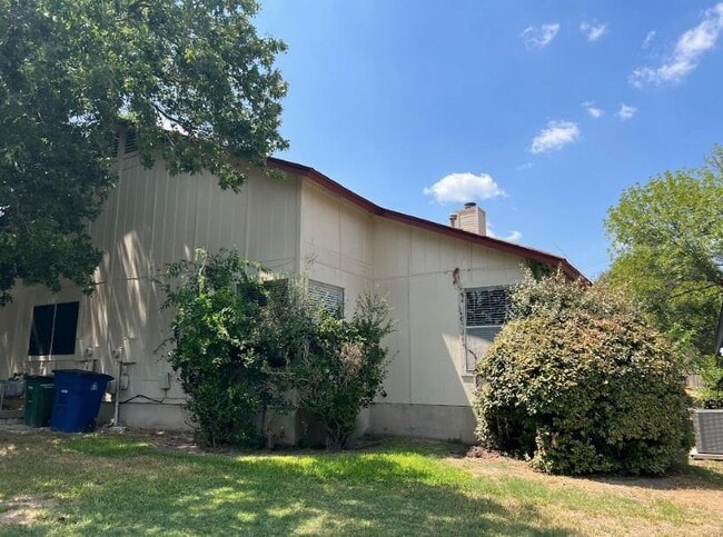 Building Photo - 11727 Norwegian Wood Dr