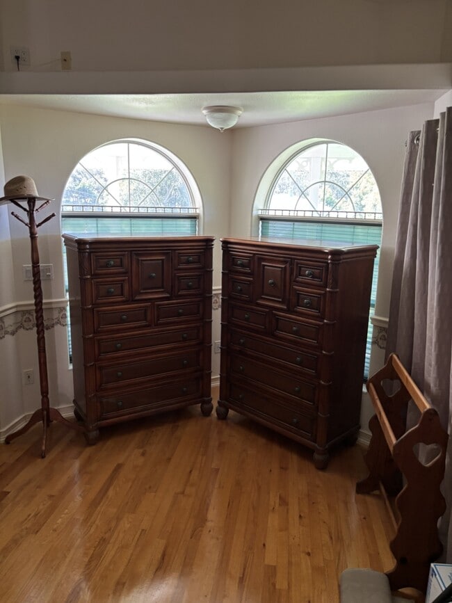 Building Photo - 36740 Shore Dr