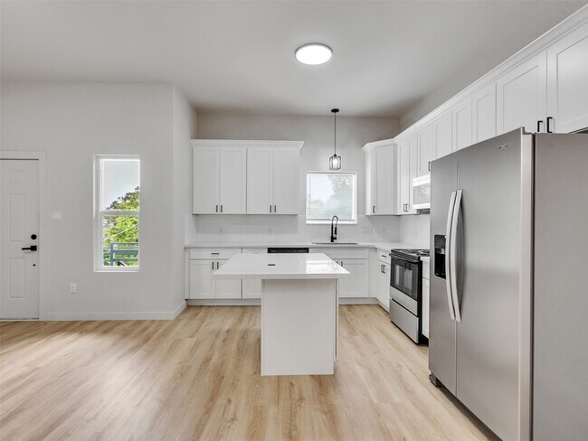 Building Photo - 9709 Cargill St