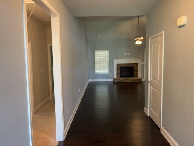 Building Photo - 1039 Drakes Crossing