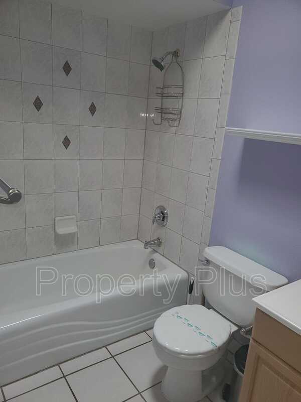 Building Photo - 5332 N 82nd St