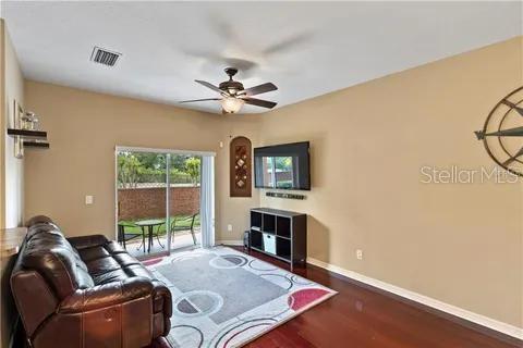 Building Photo - 2720 Retreat View Cir