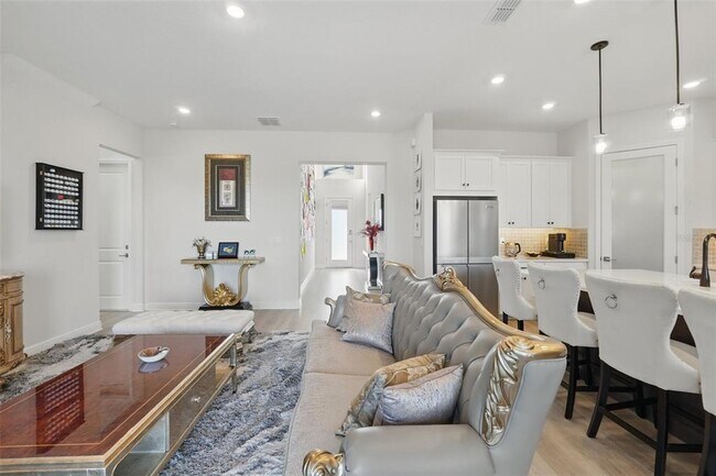 Building Photo - 16008 Volterra Point