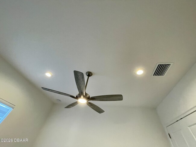 Building Photo - 437 Aquamarine Wy