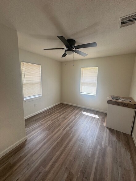 Building Photo - 8829 Kentshire Dr