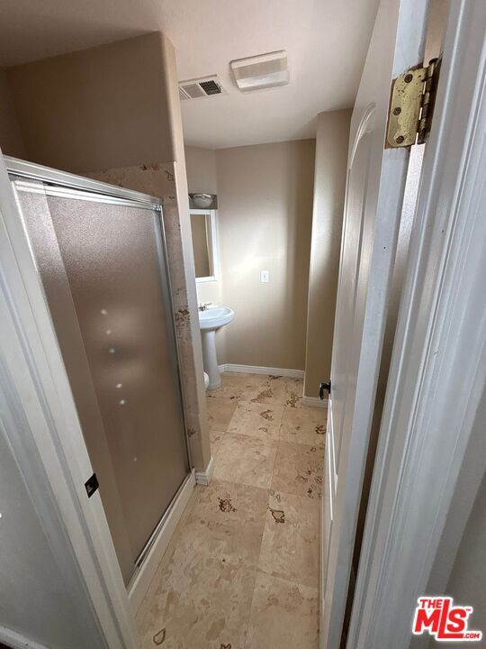 Building Photo - 2600 W Picadilly Way