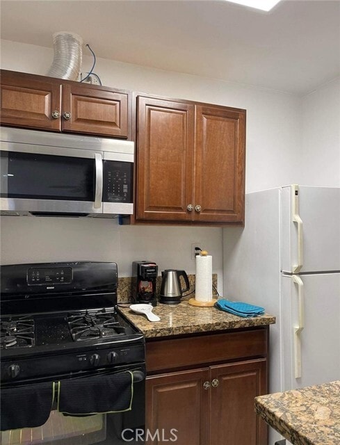 Building Photo - 620 N Janss Way