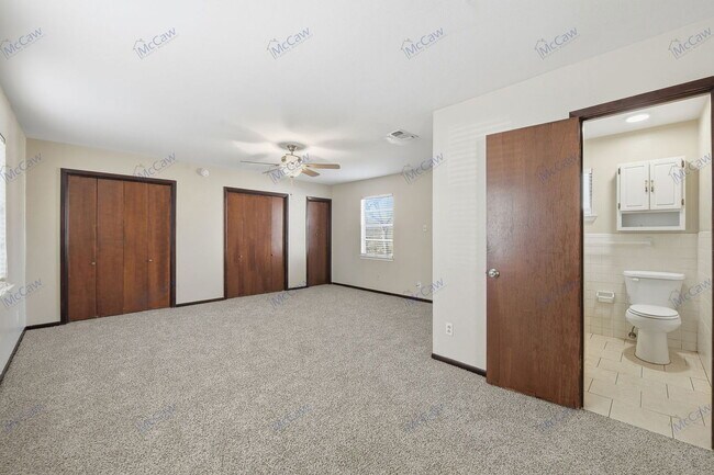 Building Photo - 208 Westfork Dr