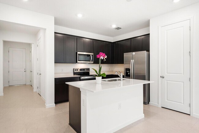 Building Photo - 4315 Efendi Dr