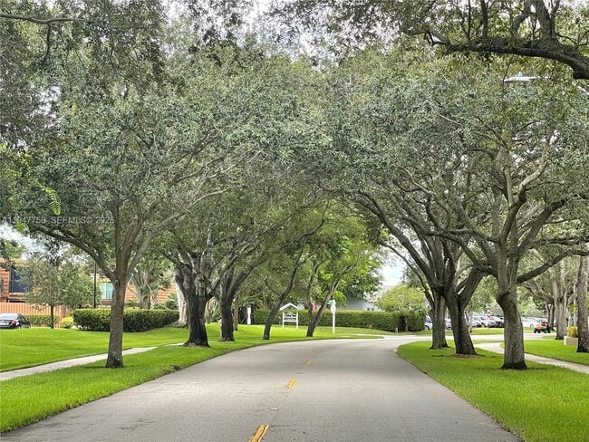 Building Photo - 2588 Garden Ct