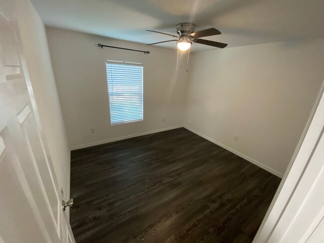 Building Photo - 20 Malauka Cir