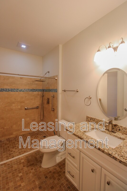 Building Photo - 1300 Park W Blvd