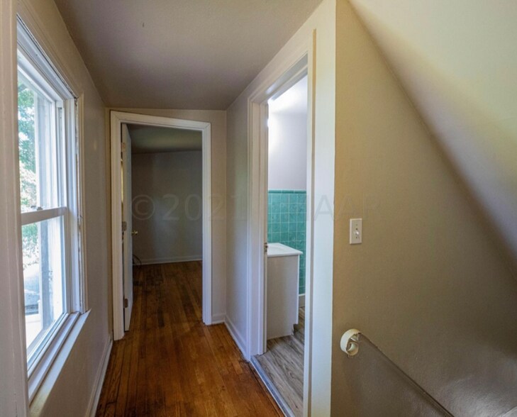 Building Photo - 1458 10th St N