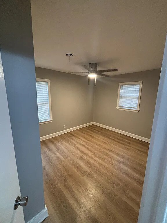 Building Photo - 1621 Burdette Dr