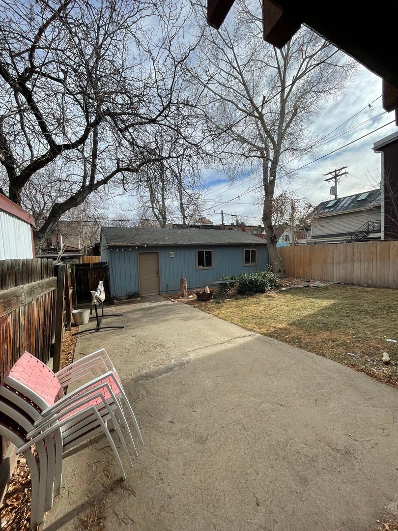 Building Photo - 1334 N Downing St