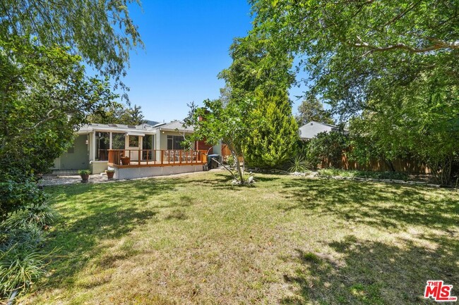 Building Photo - 3460 Angelus Ave
