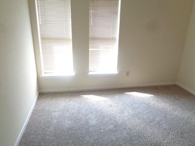 Building Photo - 23730 Farm Hill Dr