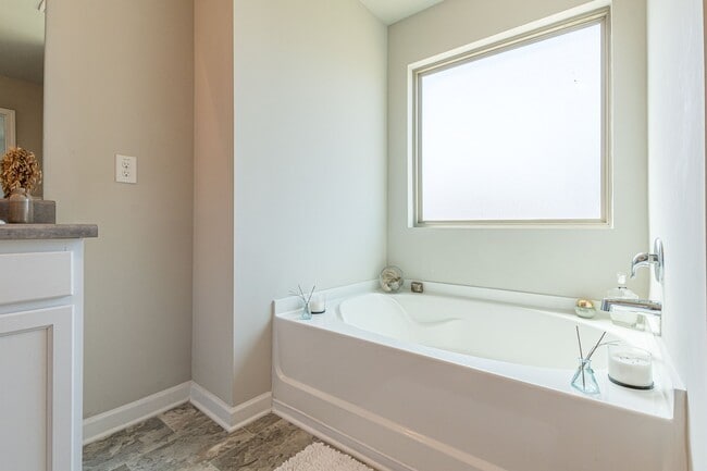 Building Photo - 2651 Lovejoy Crossing Dr