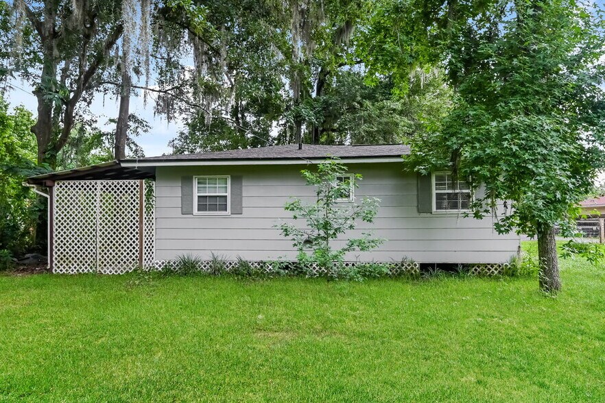Building Photo - 1845 Co Rd 209B