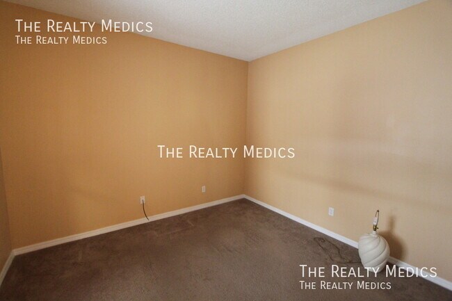 Building Photo - 2222 Black Mangrove Dr