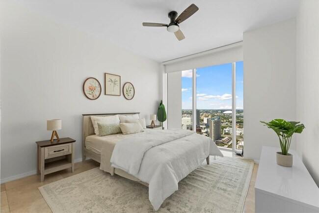 Building Photo - 1040 Biscayne Blvd