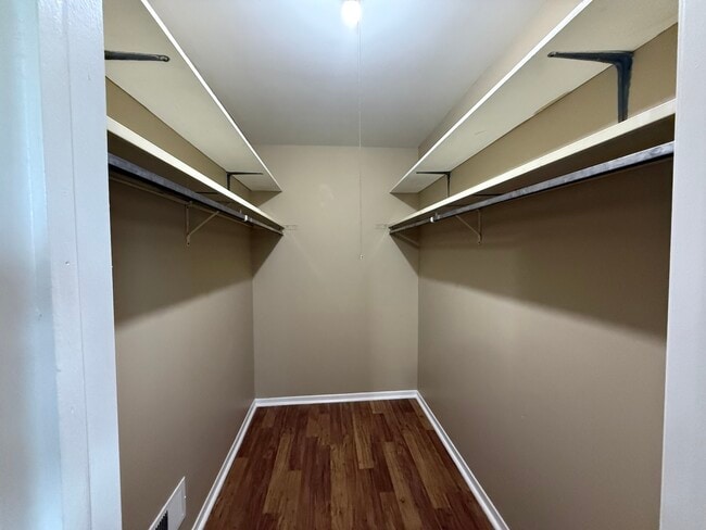 Building Photo - 2152 Mallard Ln