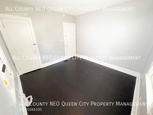 Building Photo - 1636 1st Ave