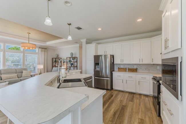 Building Photo - 11596 Palm Dr