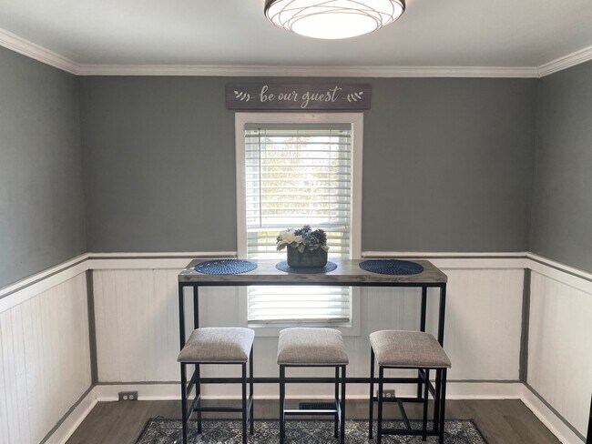 Building Photo - 120 Pearl St