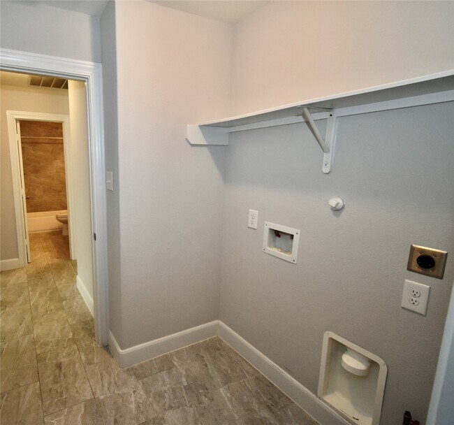 Building Photo - 18226 Willow Edge Dr