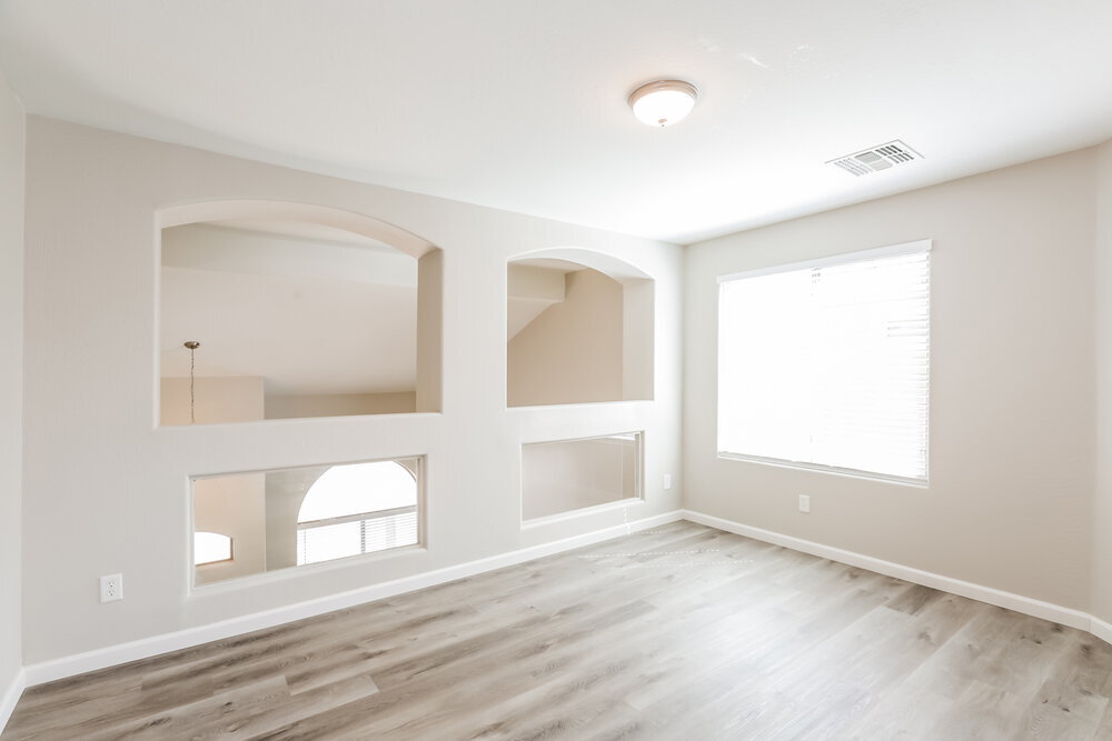 Building Photo - 9913 E Emelita Ave