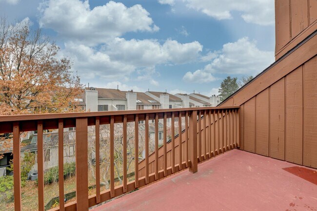 Building Photo - 572 Sanderling Ct