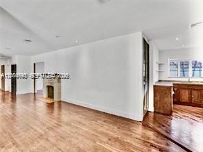 Building Photo - 400 NE 86th St