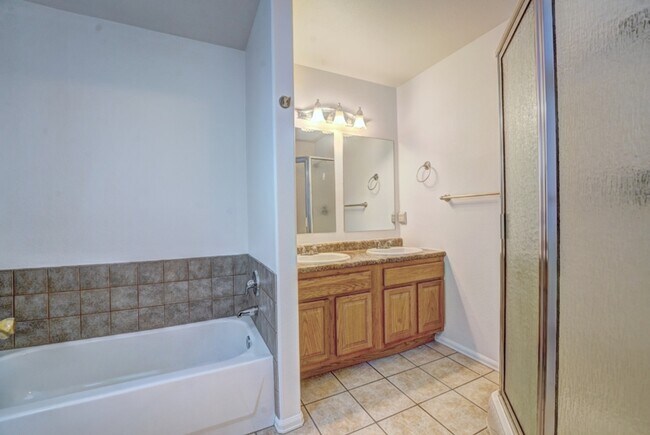 Building Photo - 3018 Autumn Glenn Ct