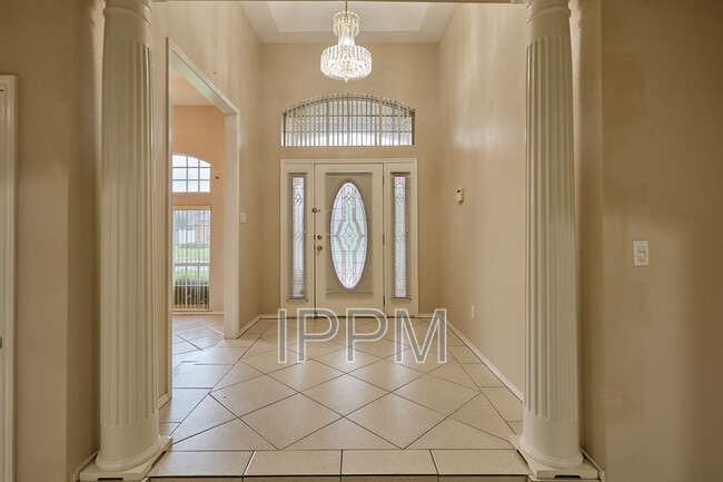 Building Photo - 1309 Summerfield Ln