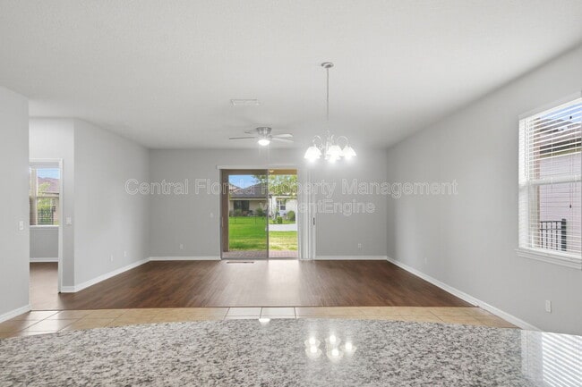 Building Photo - 2772 Mead Ave