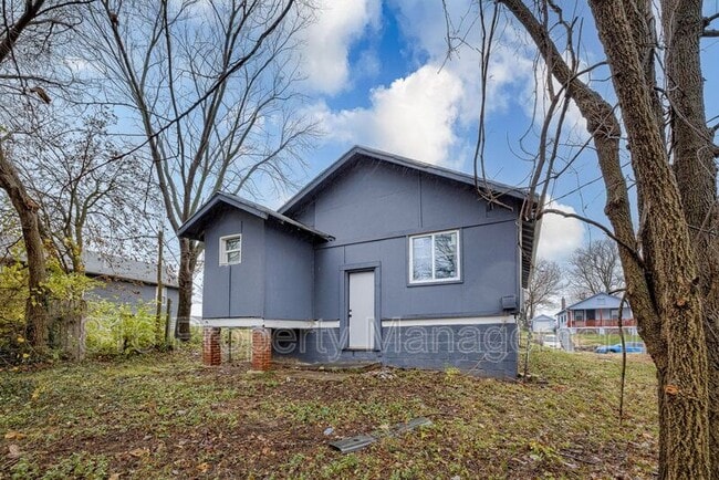 Building Photo - 4109 Monroe Ave