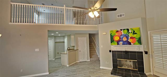 Building Photo - 2956 S Bend Dr