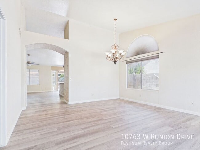 Building Photo - 10763 W Runion Dr