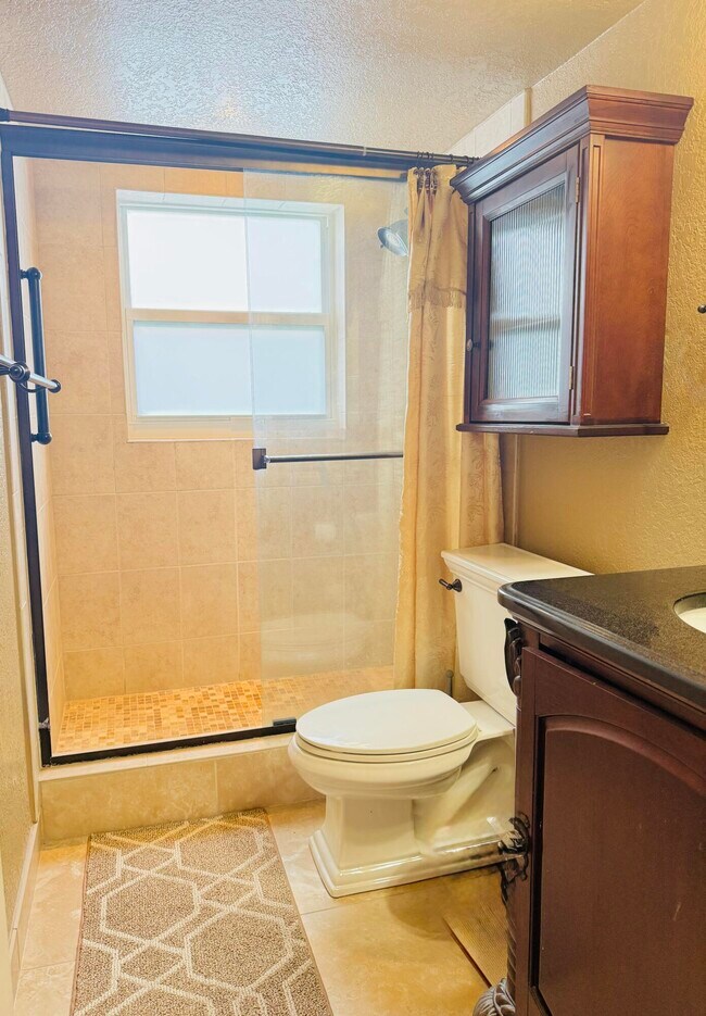 Building Photo - 3051 N Course Dr