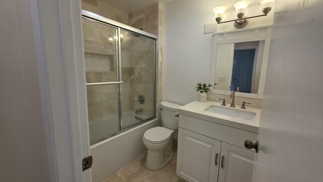 Building Photo - 7743 La Mirada Dr