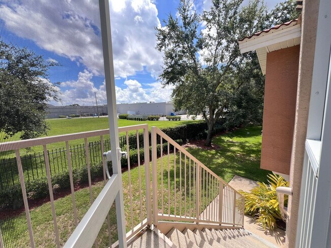 Building Photo - Perfect apartment waiting for you!