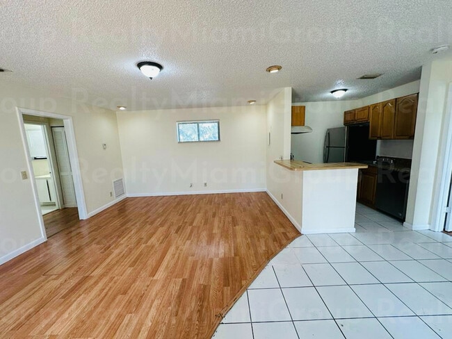 Building Photo - 26 Crossings Cir