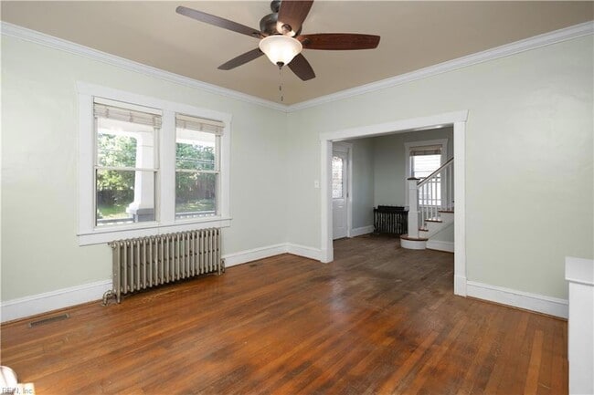 Building Photo - 4610 Newport Ave