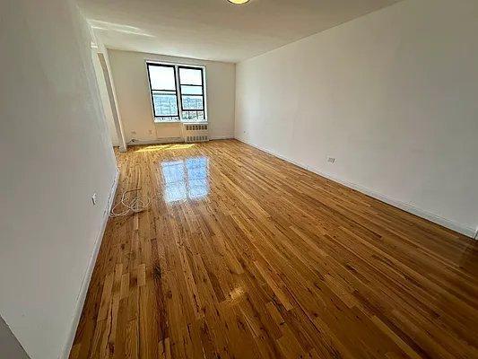Building Photo - 1 bedroom in BRONX NY 10468