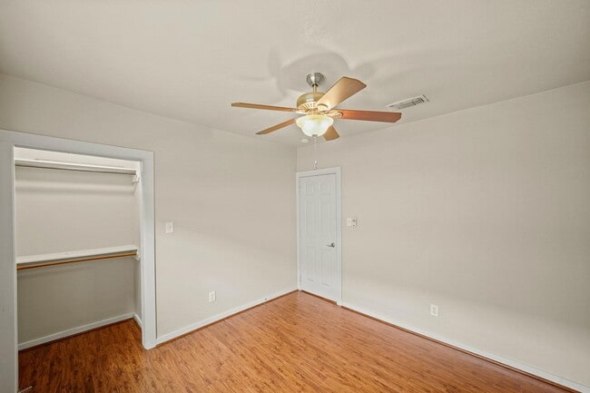 Building Photo - 608 Northwood St