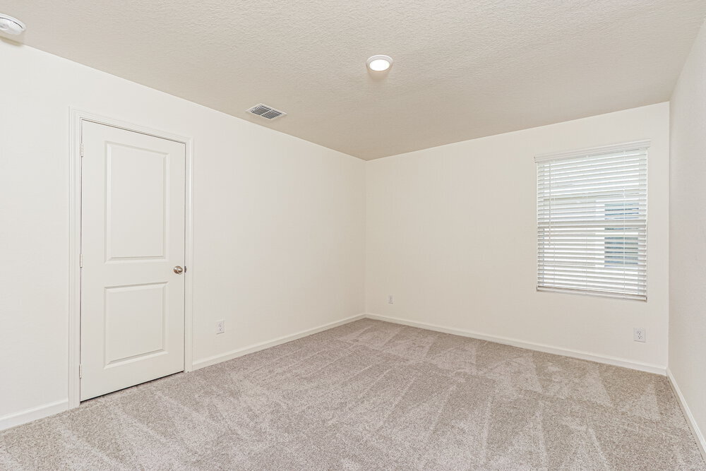 Building Photo - 5543 Bluebell Mdw