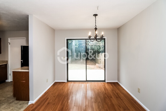 Building Photo - Fantastic 2bd/2.5ba home! Let yourself in!