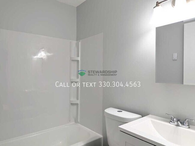 Building Photo - 311 Engadine Ct