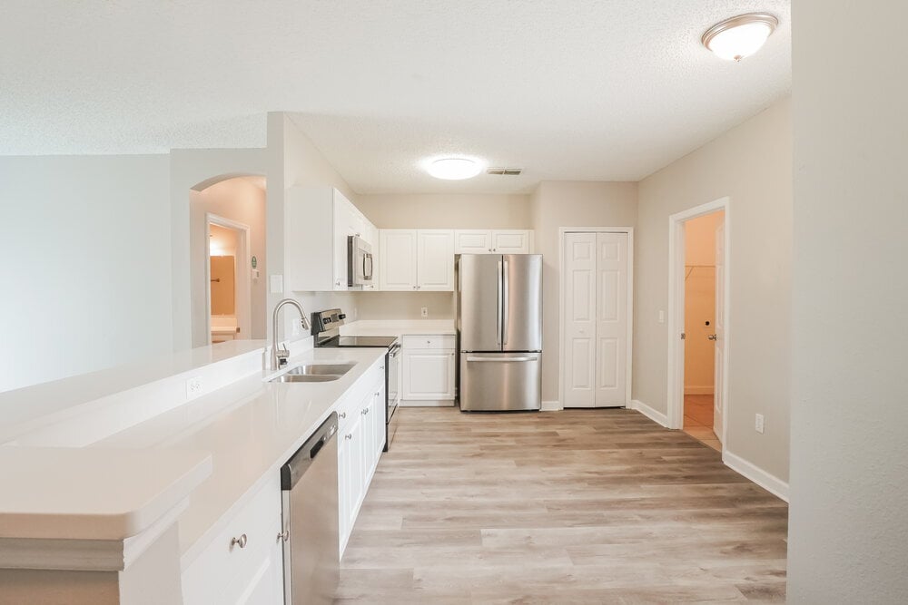 Building Photo - 627 Cotulla Dr